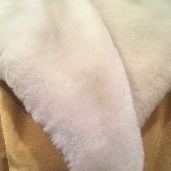 Cayenne suede sheepskin coat fur collar and cuffs - Picture 13 of 16